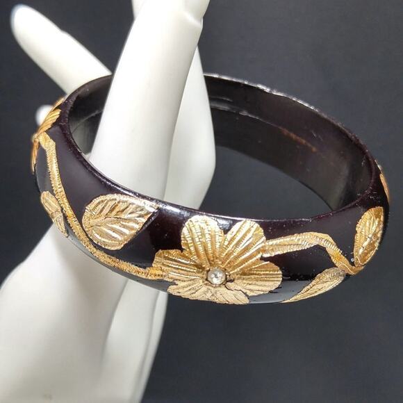 Vintage Lacquered Gold Floral Inlay Bangle Bracelet, Black Gold, 7 1/4 Inches - Picture 8 of 8